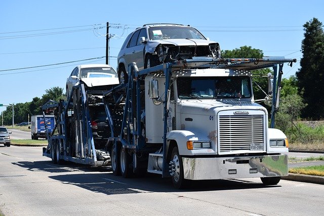 this image shows towing services in Evanston, IL